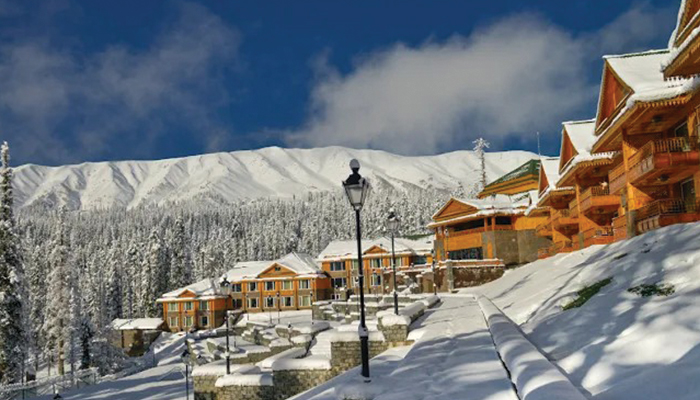 Experience a Magical New Year in India’s Winter Mountain Retreats